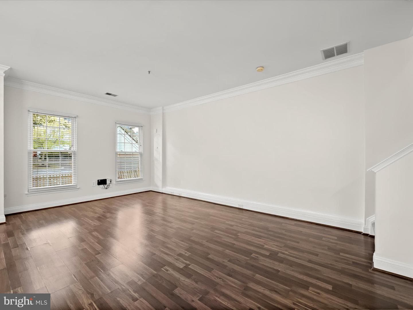 2711 Middle Neck Road photo 10