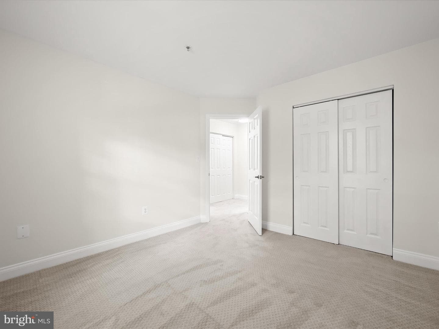 2711 Middle Neck Road photo 20