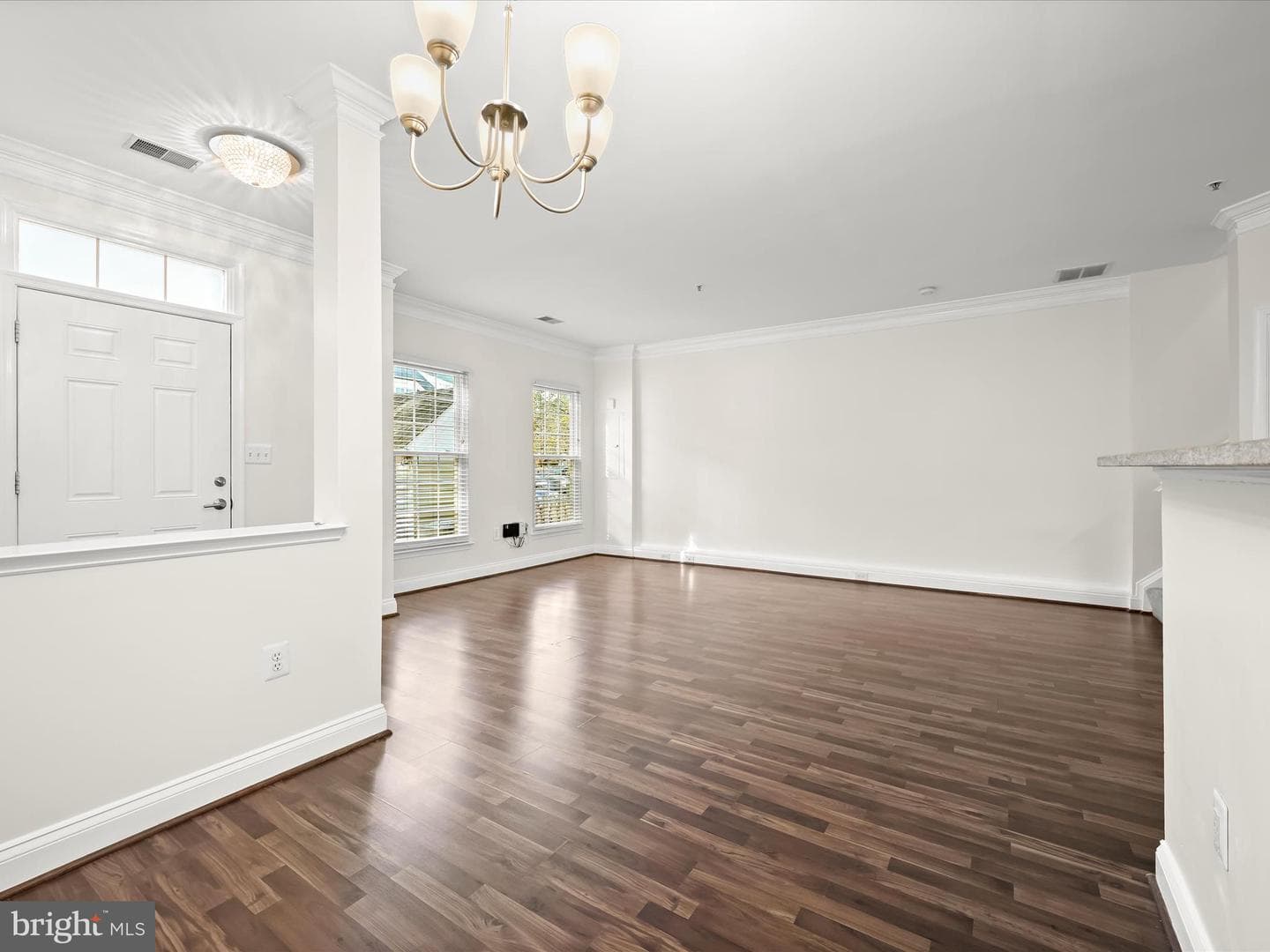 2711 Middle Neck Road photo 9