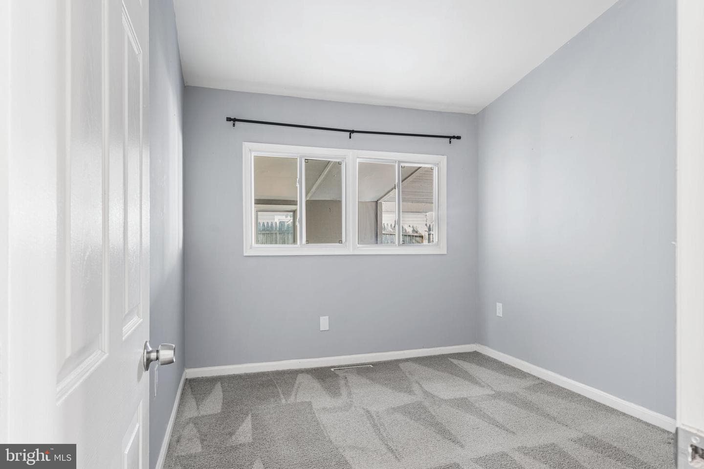 405 Morningside Drive photo 11