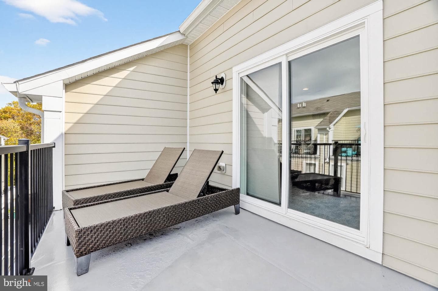 606 James Walker Place photo 43