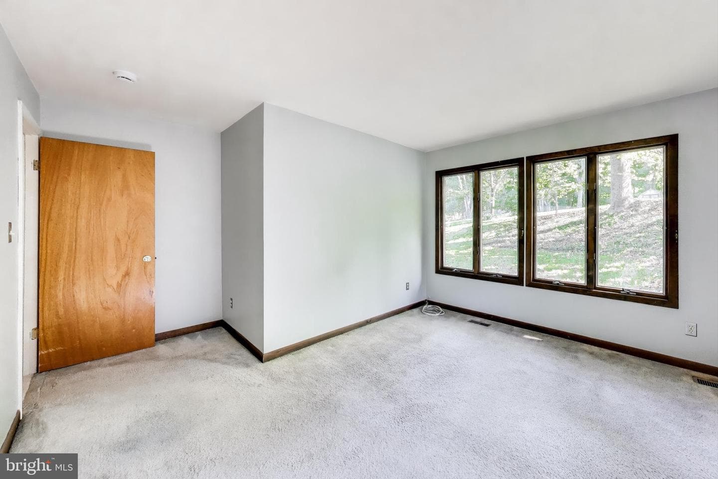 1045 Ashe Street photo 24