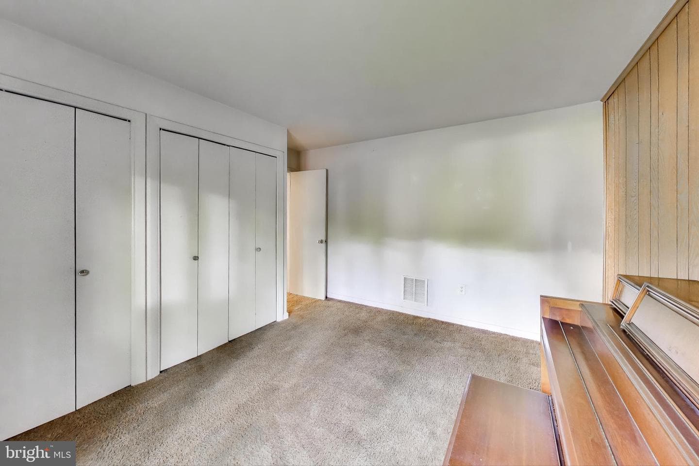 1045 Ashe Street photo 37