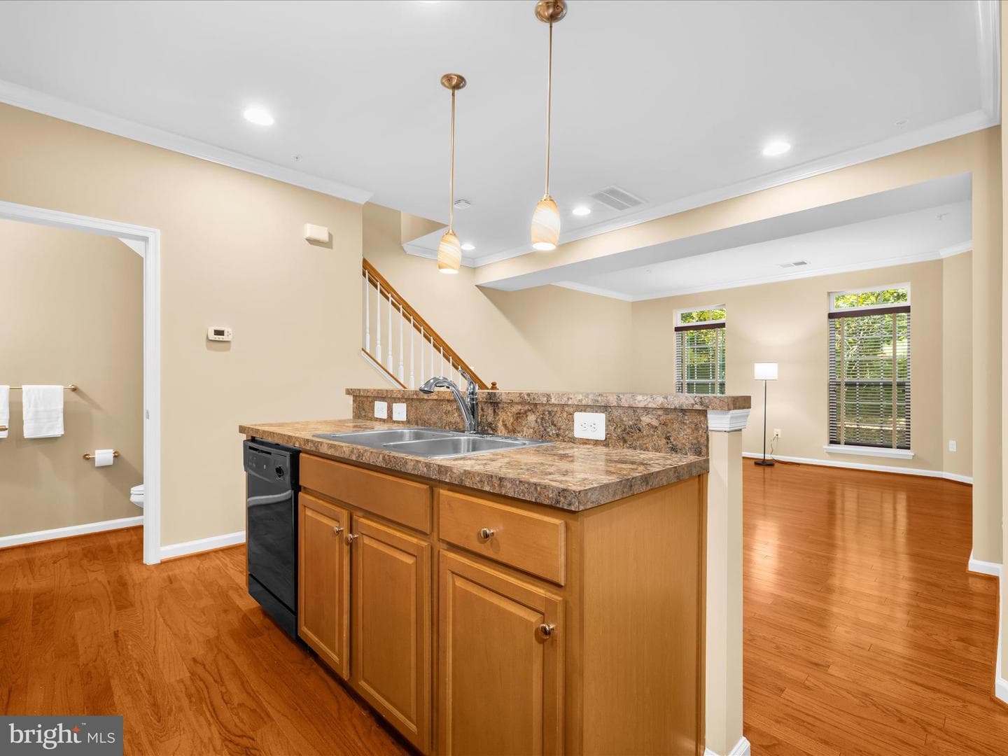 1475 Braden Loop photo 9