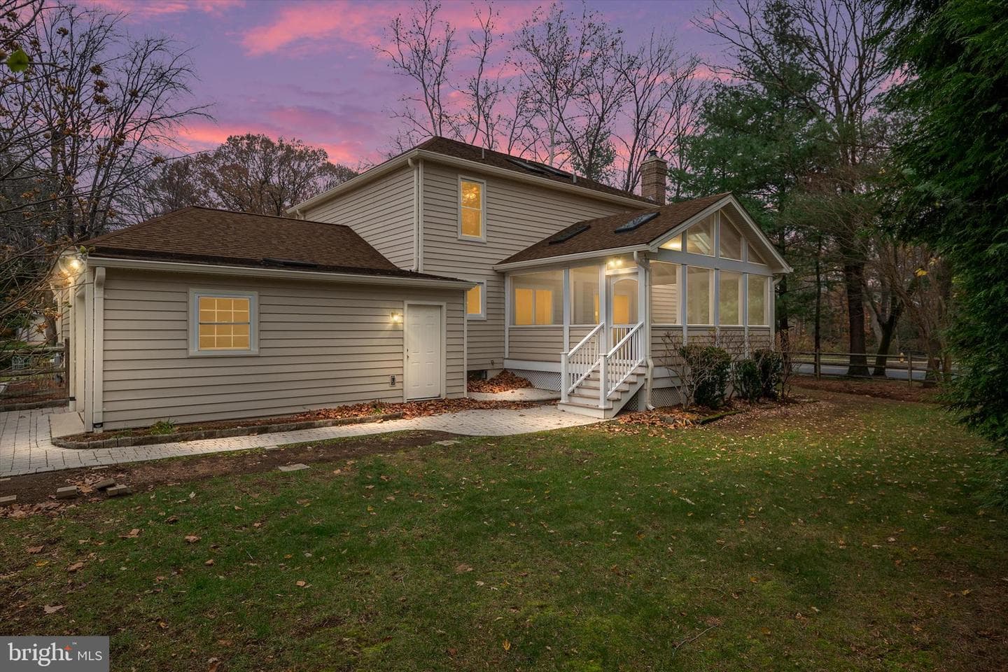 201 Autumn Chase Drive photo 2