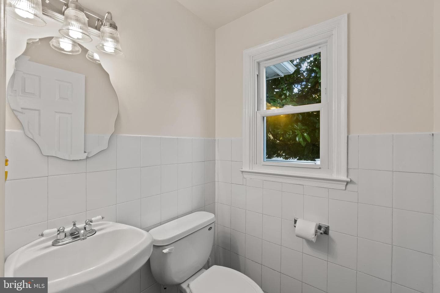 3501 Foxhall Drive photo 23