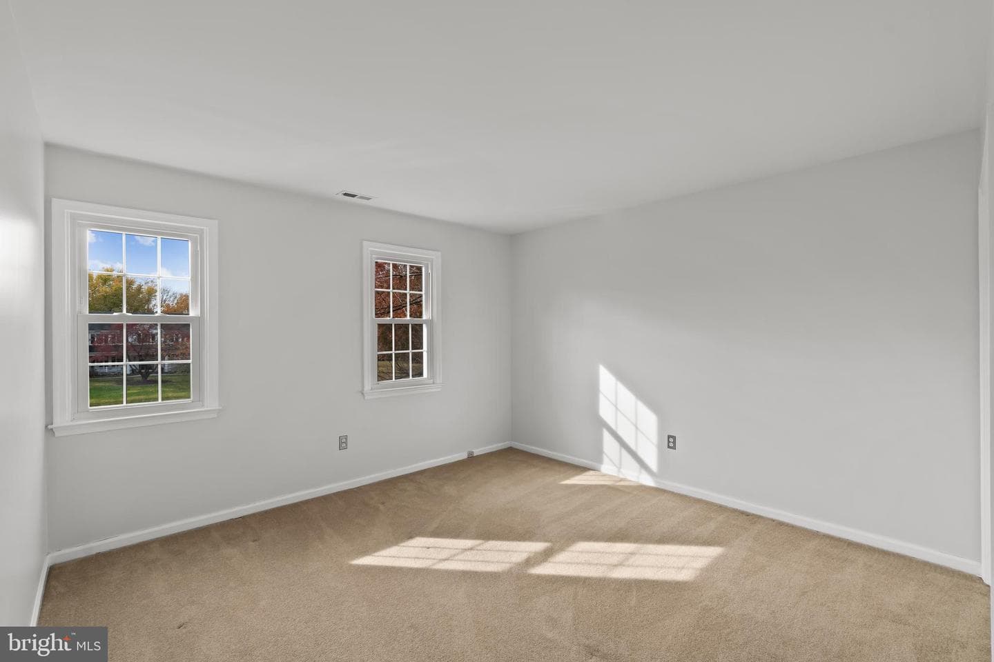 3501 Foxhall Drive photo 34