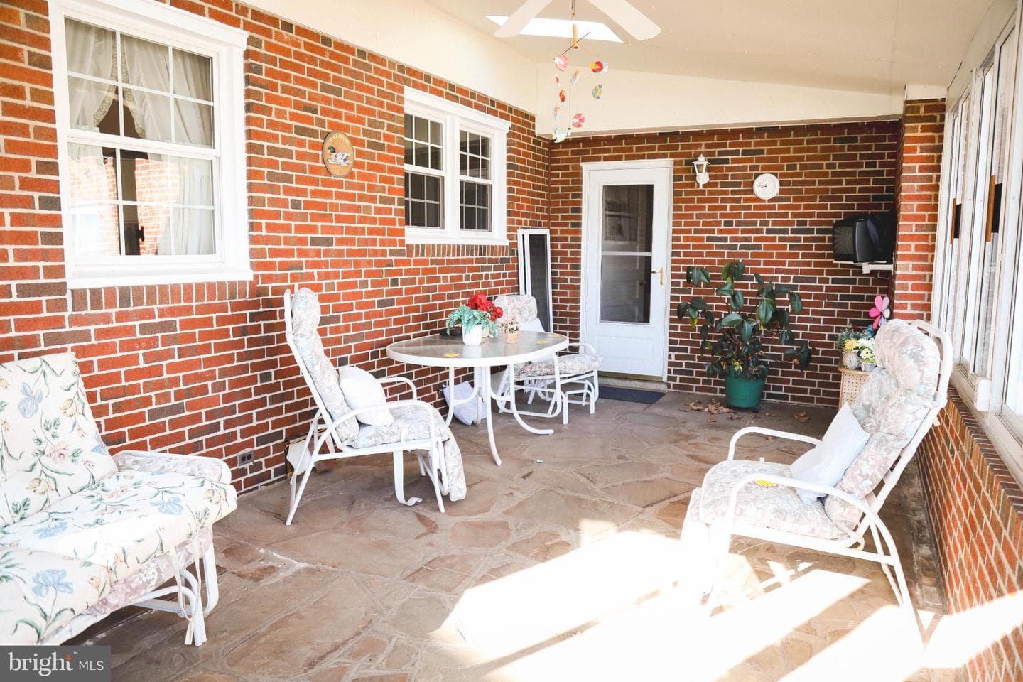 8413 Bedford Road photo 5
