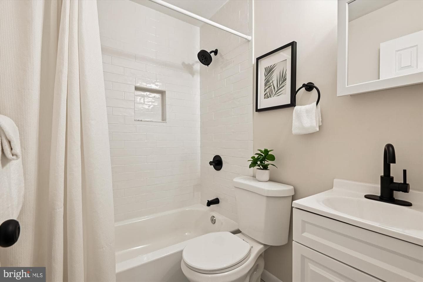 8259 Spring Knoll Drive photo 21