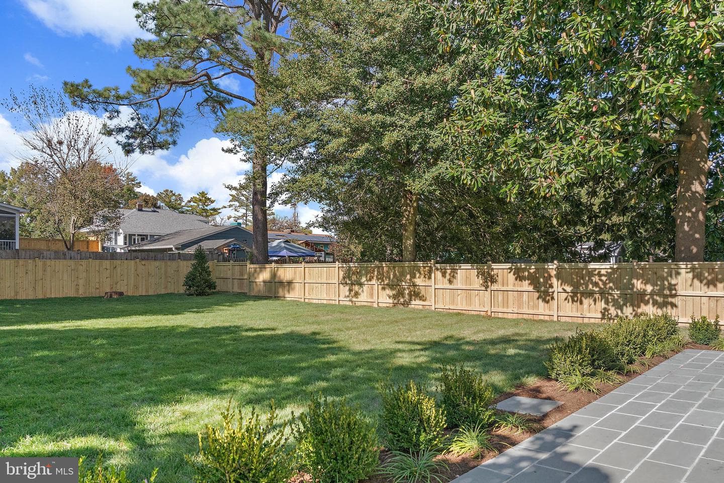 136 S Homeland Avenue photo 3