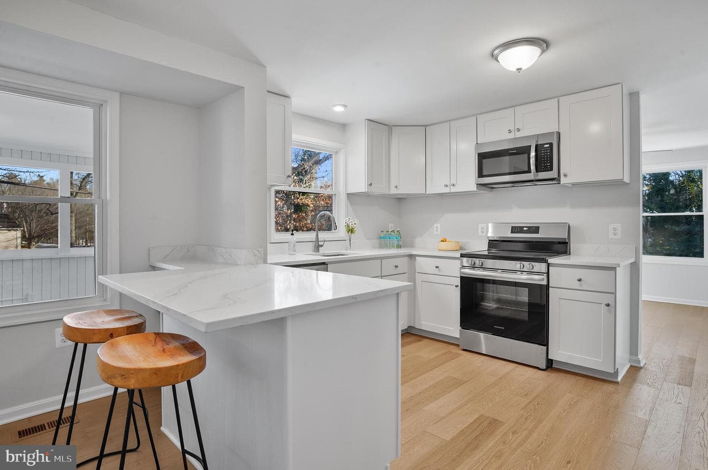 3092 Sussex Place photo 17