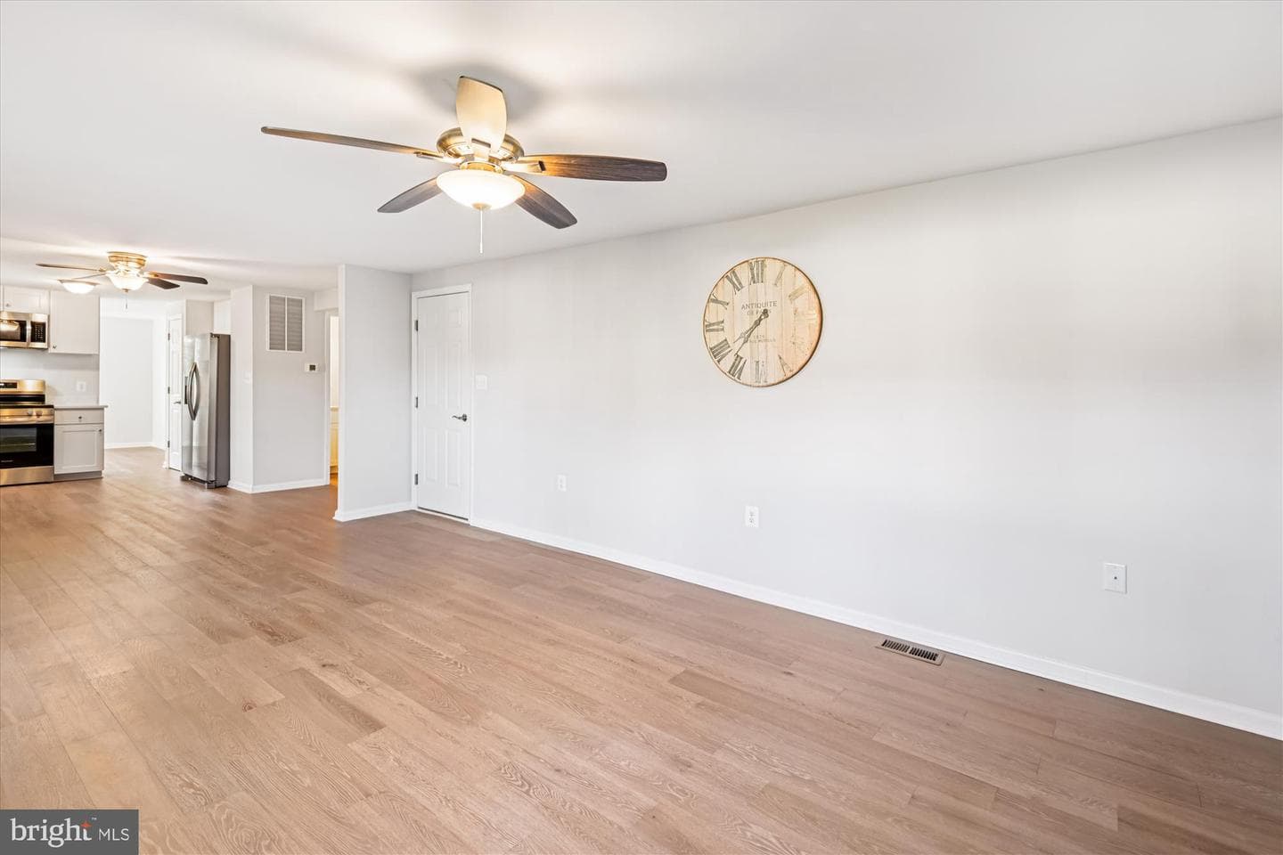 3092 Sussex Place photo 36