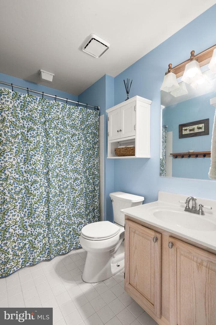 1205 N Farley Court N photo 20