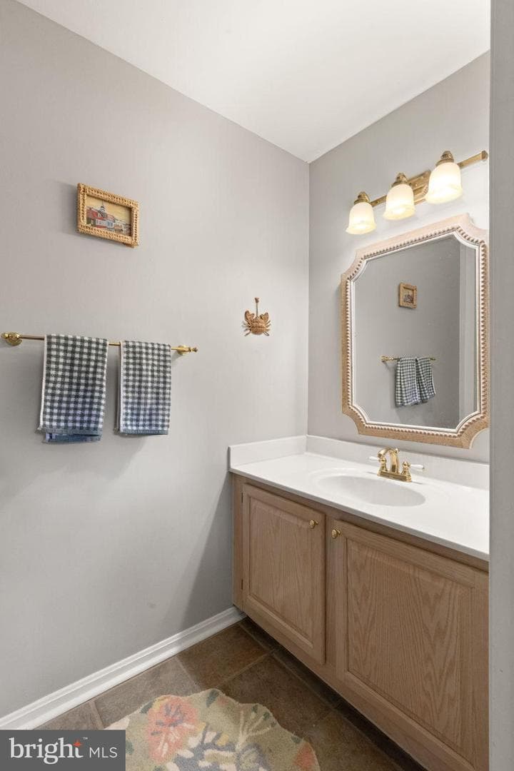 1205 N Farley Court N photo 4