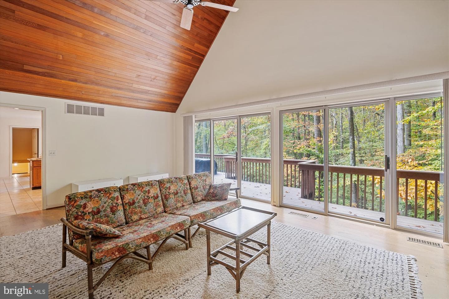 1603 Huntcliff Way photo 4