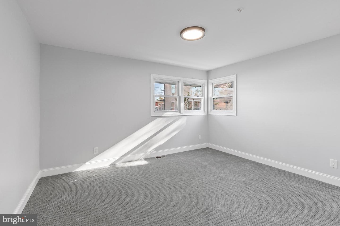 1831 Drew Street photo 21