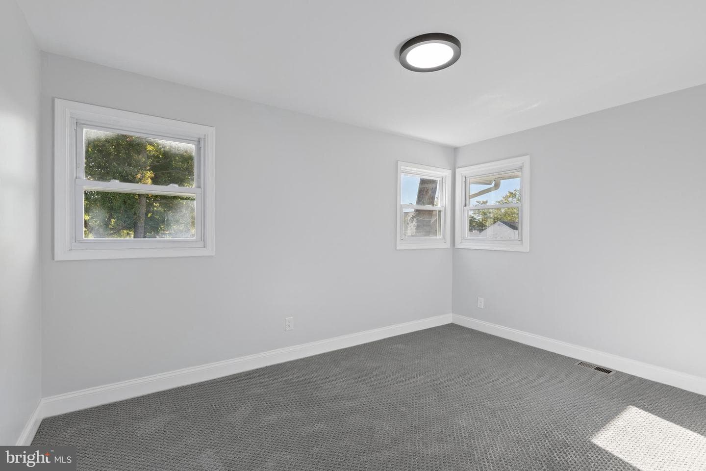 1831 Drew Street photo 23