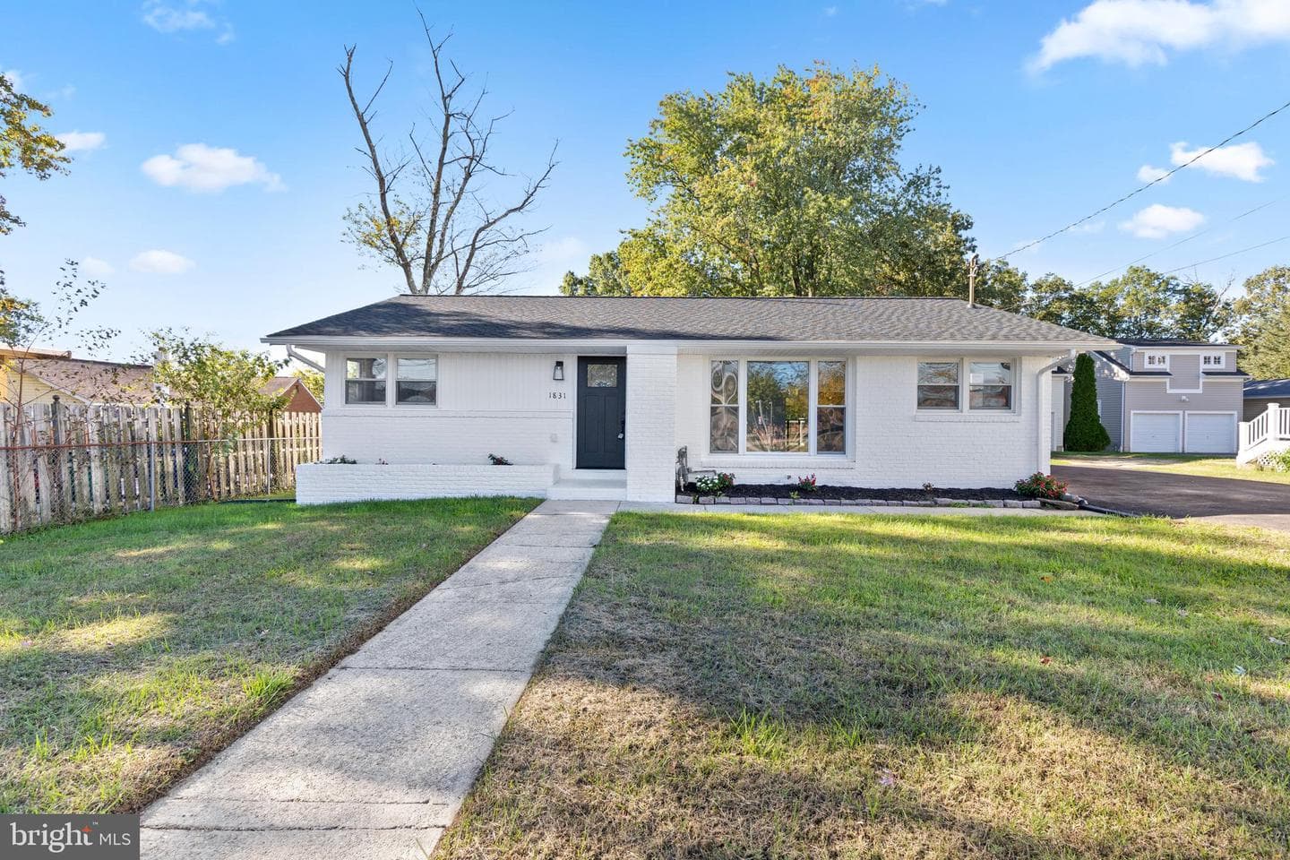 1831 Drew Street photo 3