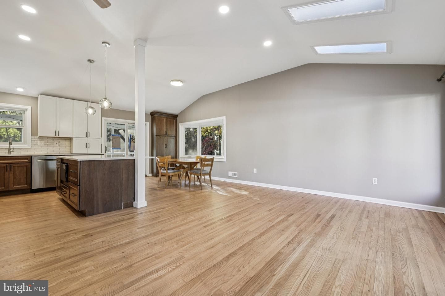 809 Pin Oak Road photo 6