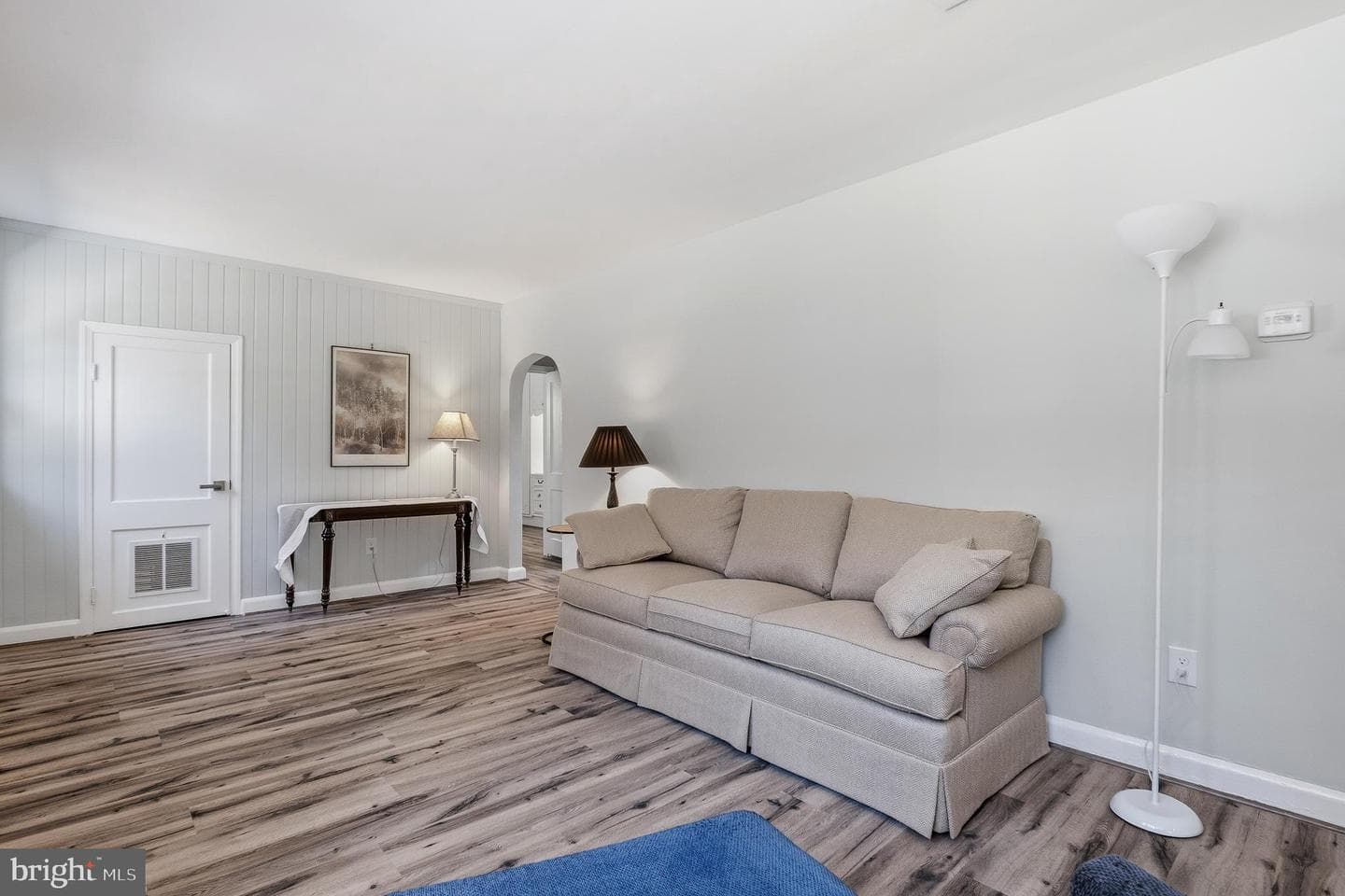7365 Race Rd photo 9