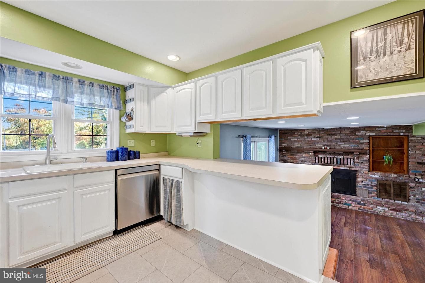 110 Patricia Avenue photo 15
