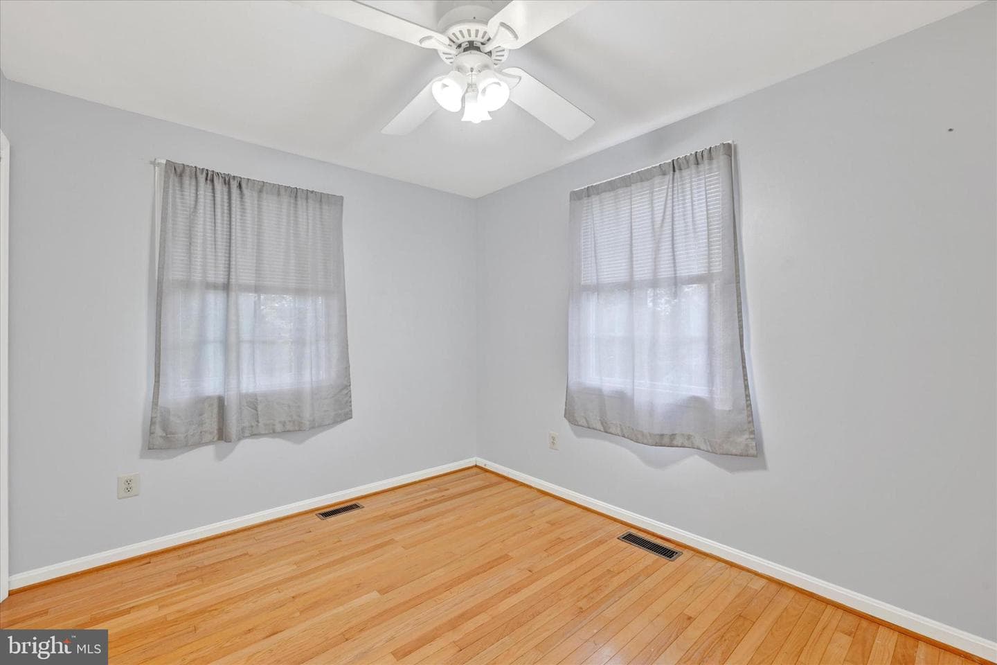 110 Patricia Avenue photo 27