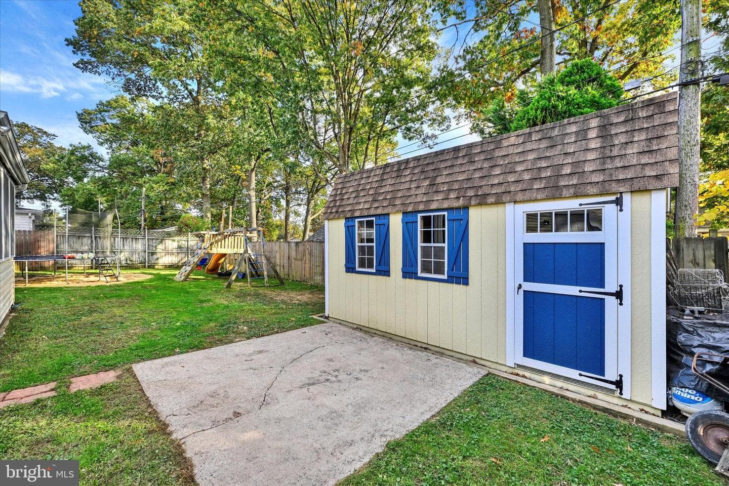 110 Patricia Avenue photo 30
