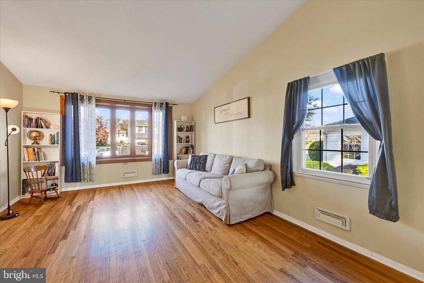 110 Patricia Avenue photo 8