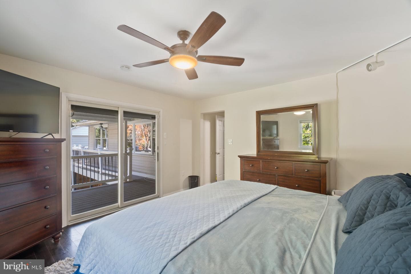 518 Kenora Drive photo 20