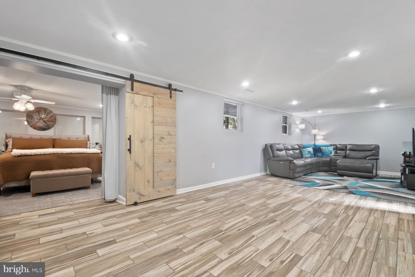 518 Kenora Drive photo 22