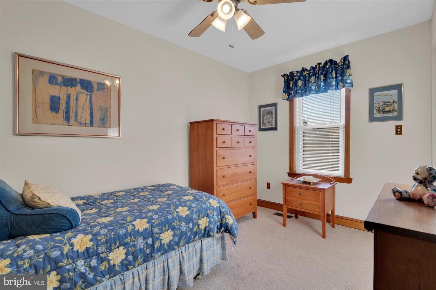 102 Catalpa Road photo 31