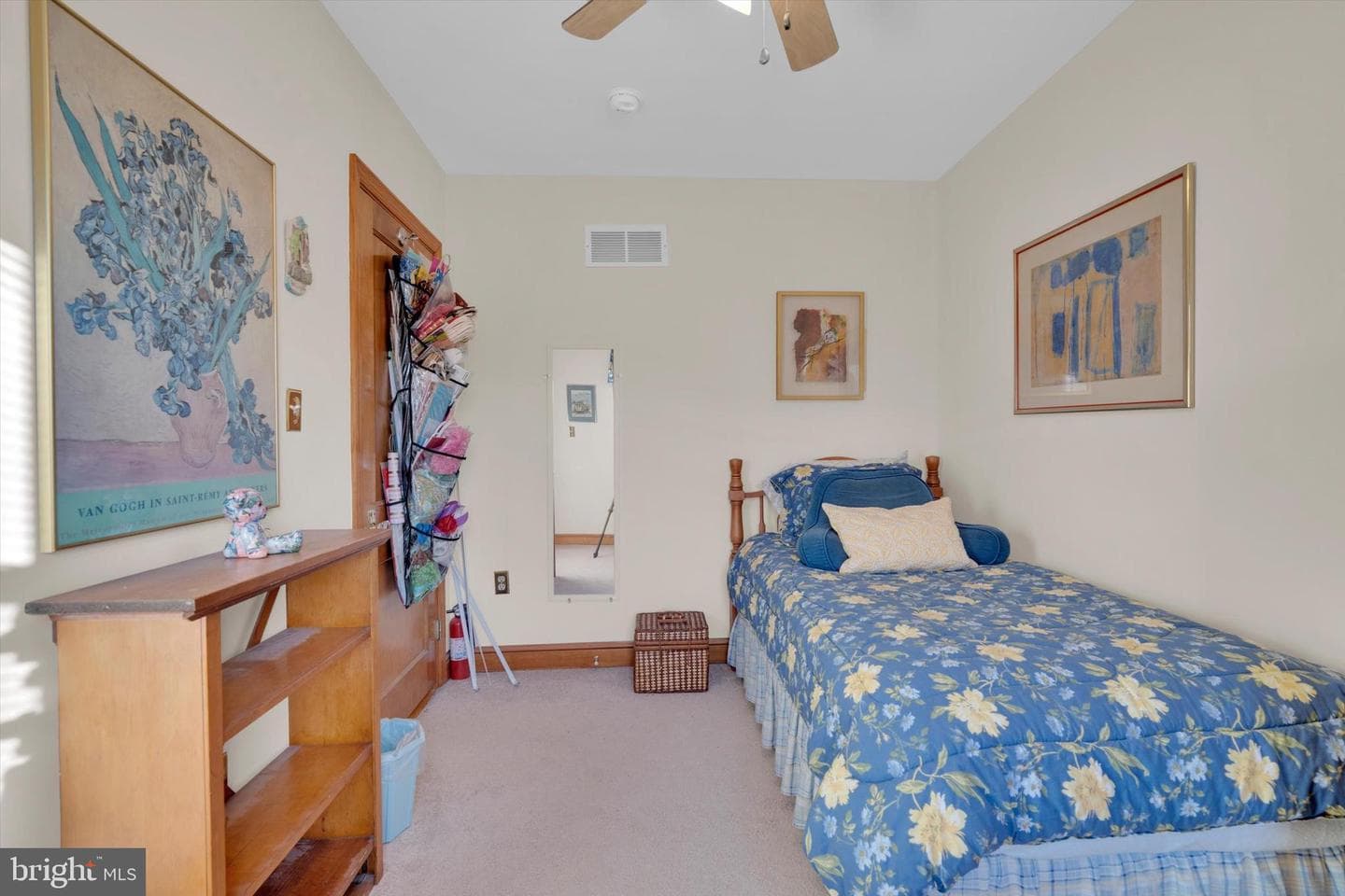 102 Catalpa Road photo 32