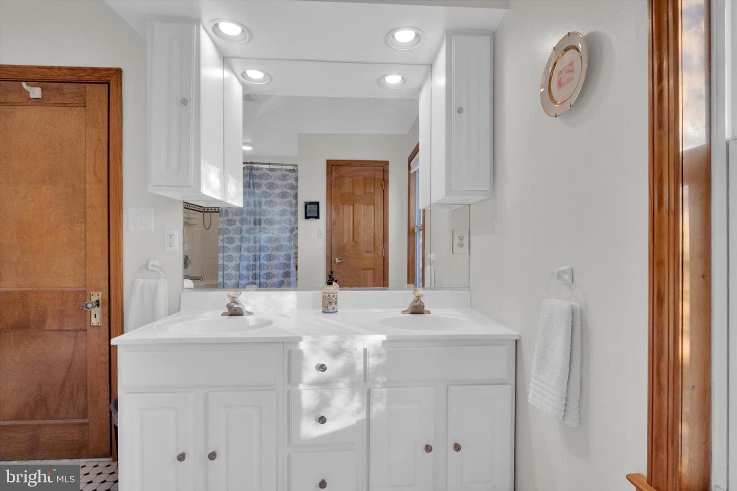 102 Catalpa Road photo 37