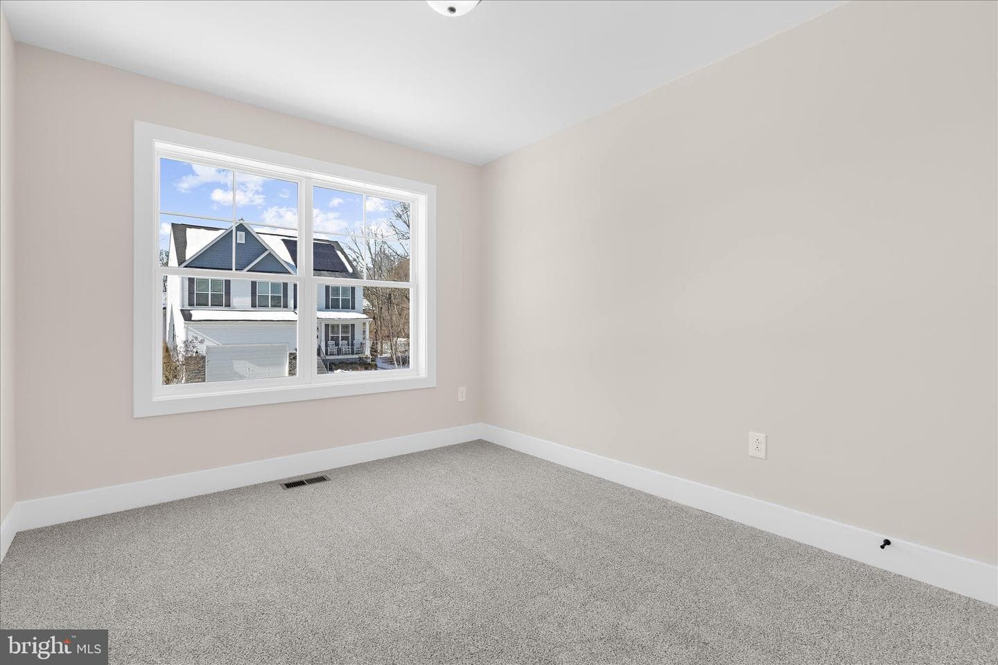 93 Edelton Avenue photo 19