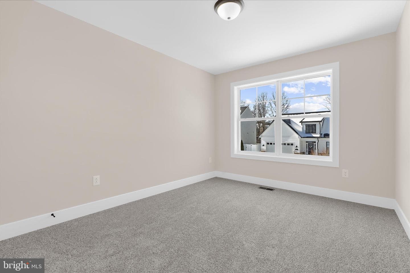 93 Edelton Avenue photo 21