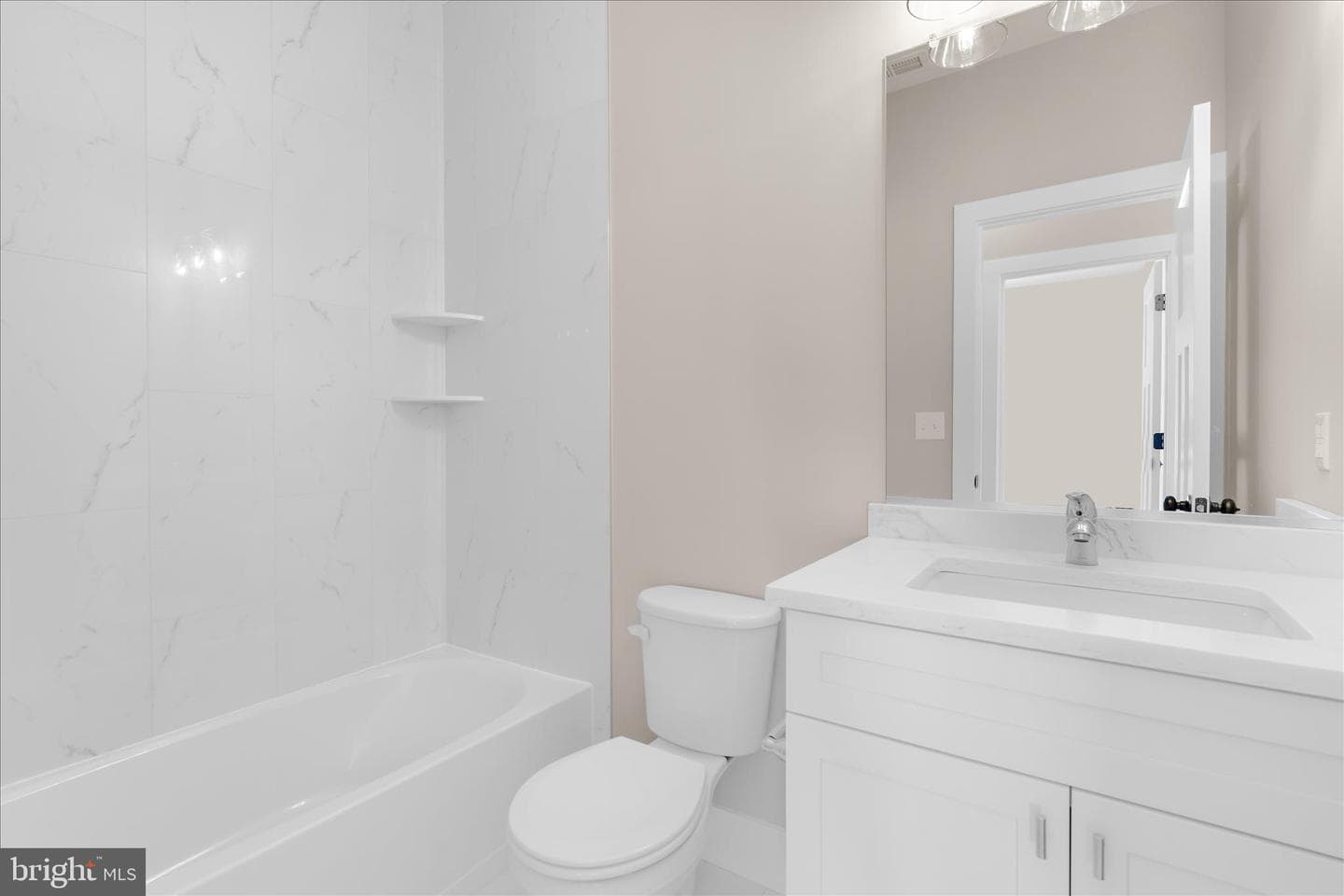 93 Edelton Avenue photo 31
