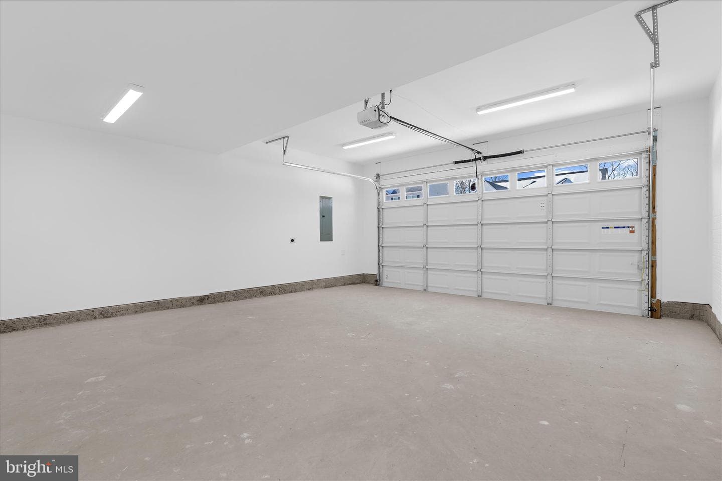 93 Edelton Avenue photo 35