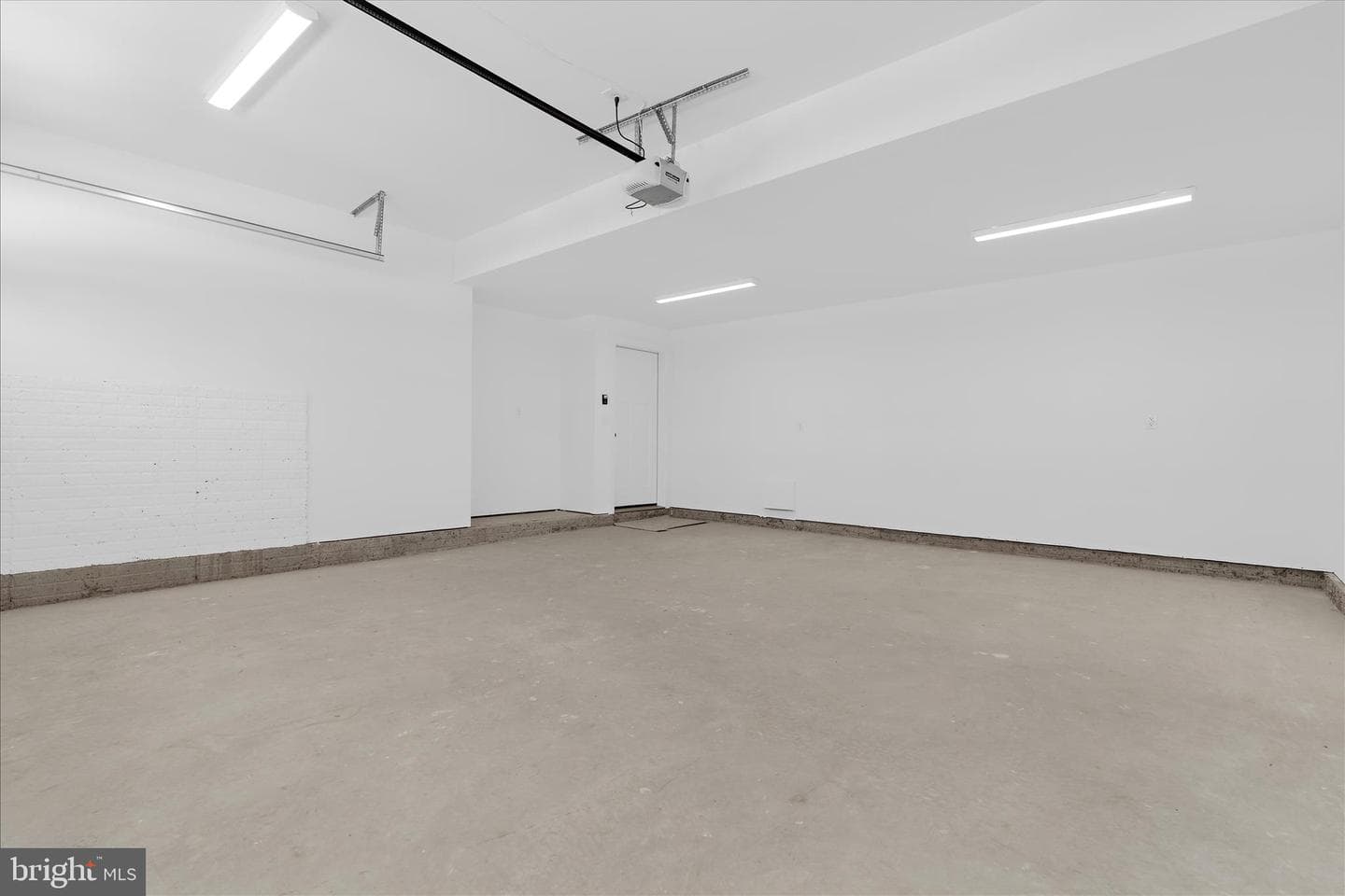 93 Edelton Avenue photo 36