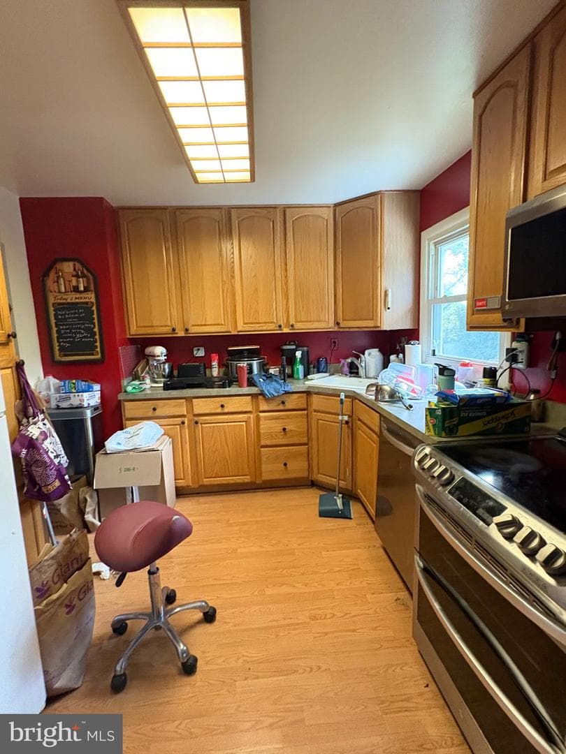 1003 Springhill Way photo 4