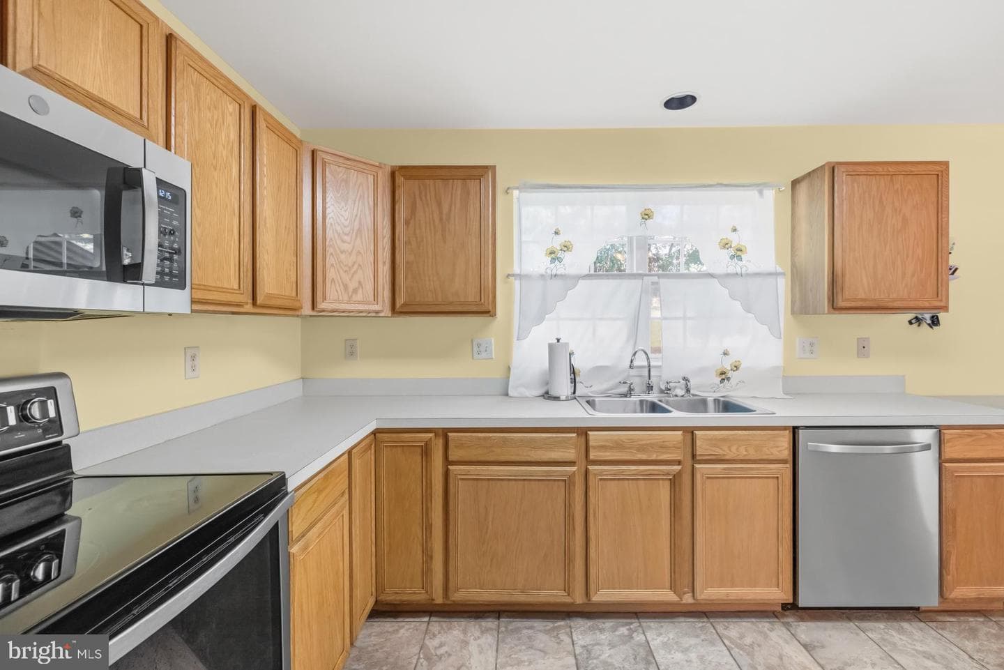 112 Farmbrook Lane photo 18