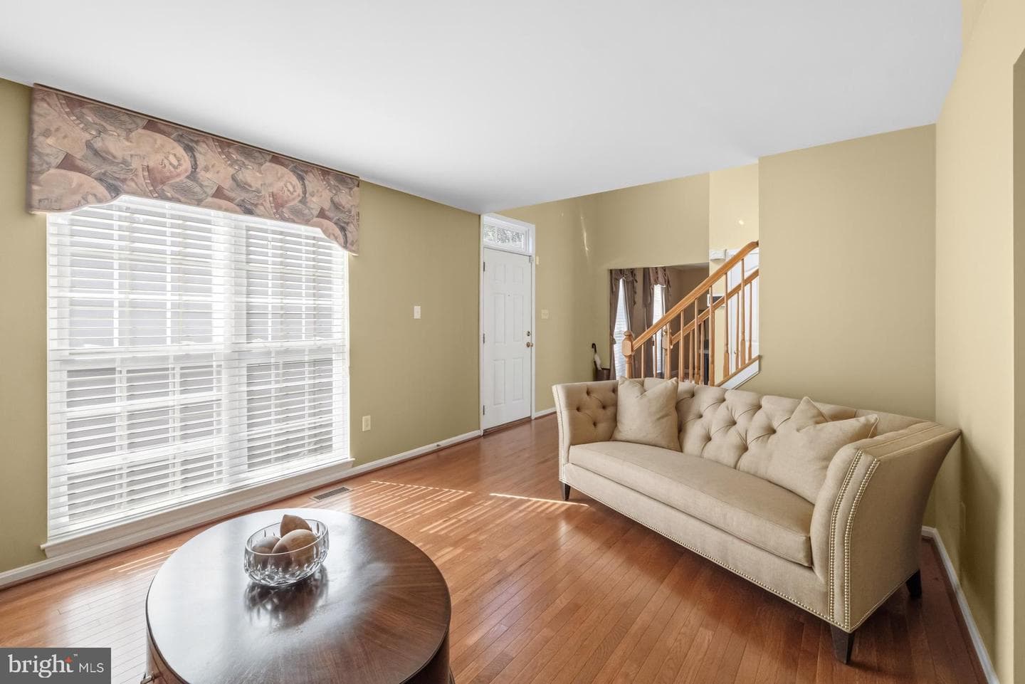 112 Farmbrook Lane photo 3