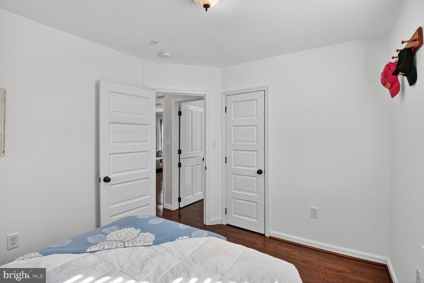 808 Carrollton Avenue photo 17
