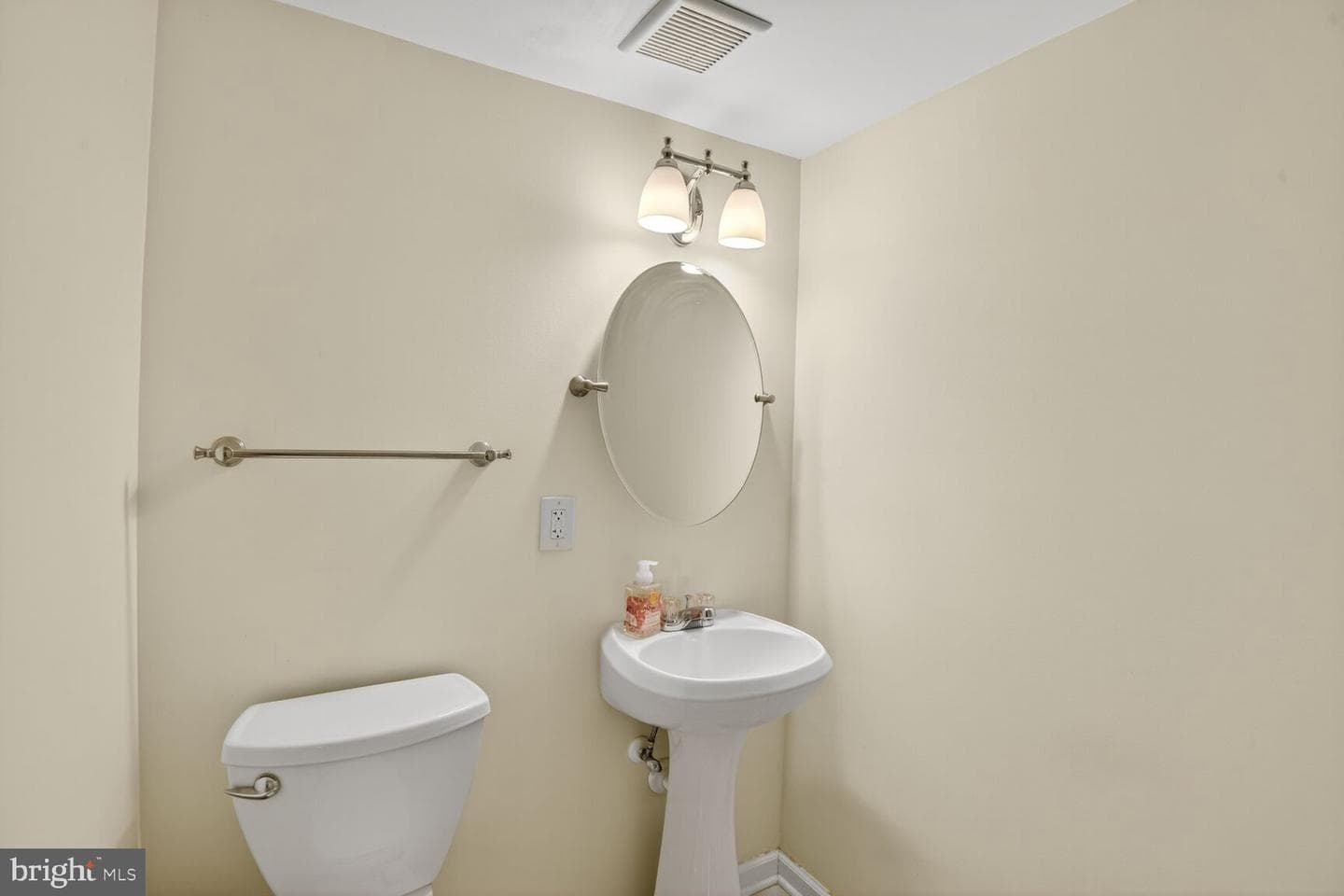 808 Carrollton Avenue photo 25