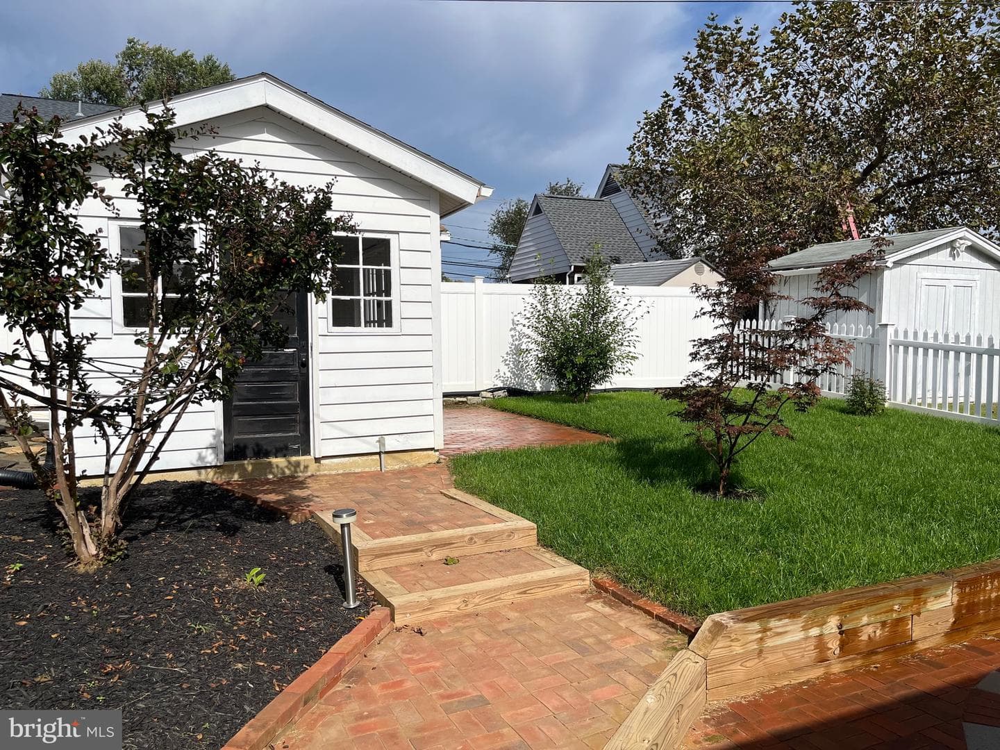 808 Carrollton Avenue photo 27