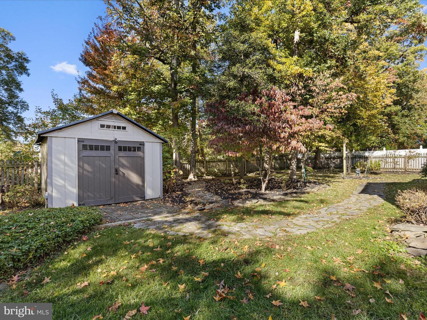 8906 Jeff Mar Drive photo 37
