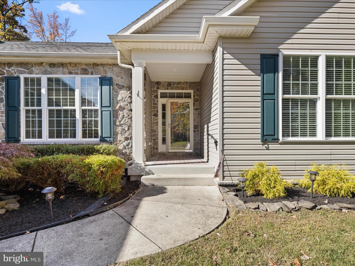 8906 Jeff Mar Drive photo 4