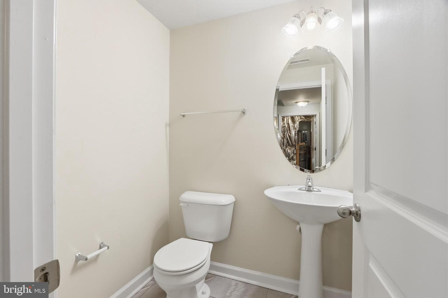 410 Thelma Road photo 34