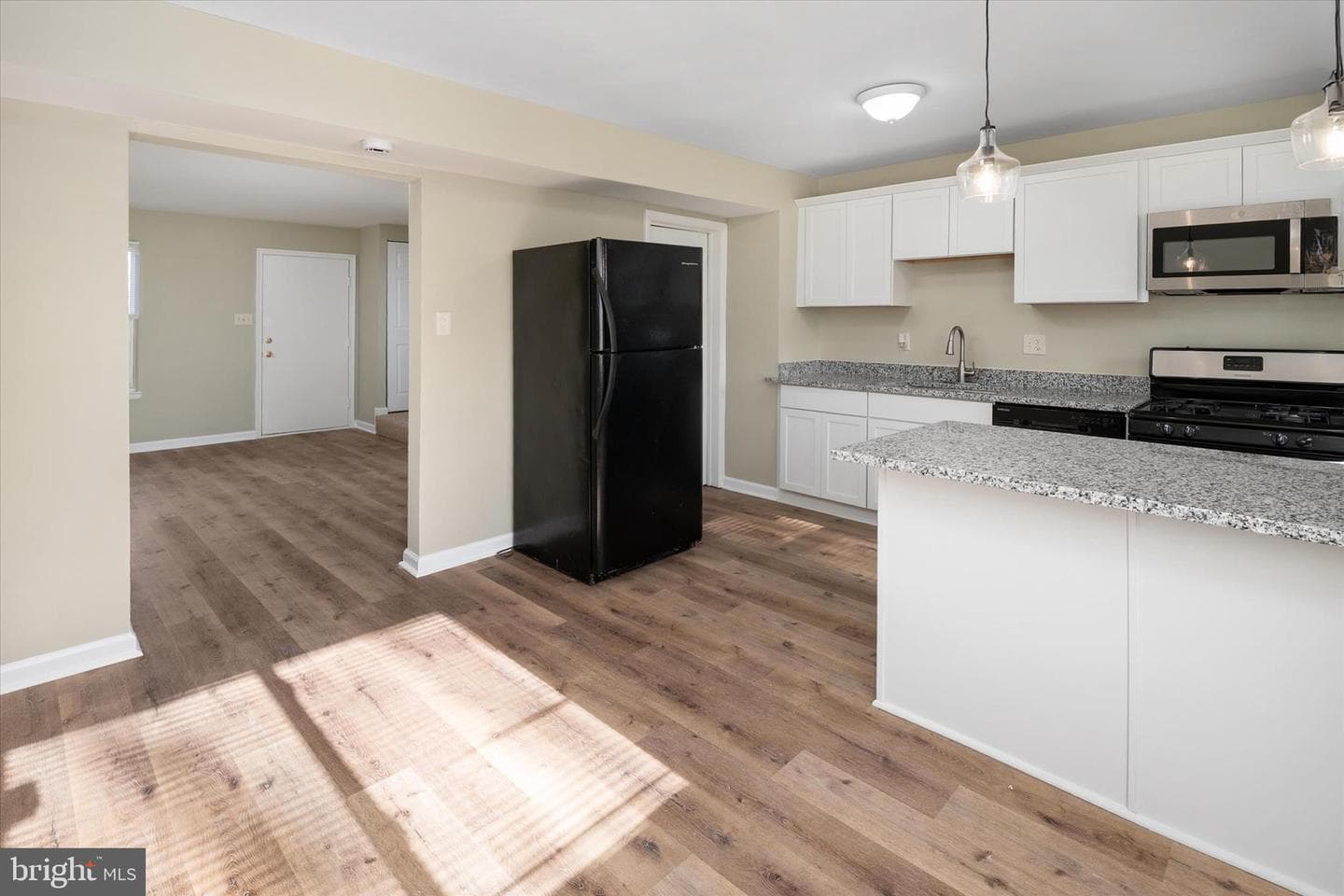 8209 Coatsbridge Court photo 18