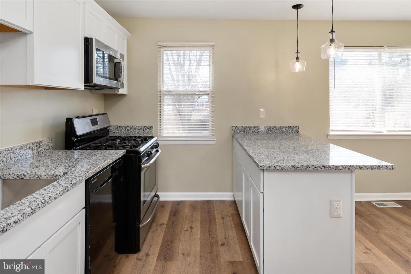 8209 Coatsbridge Court photo 19