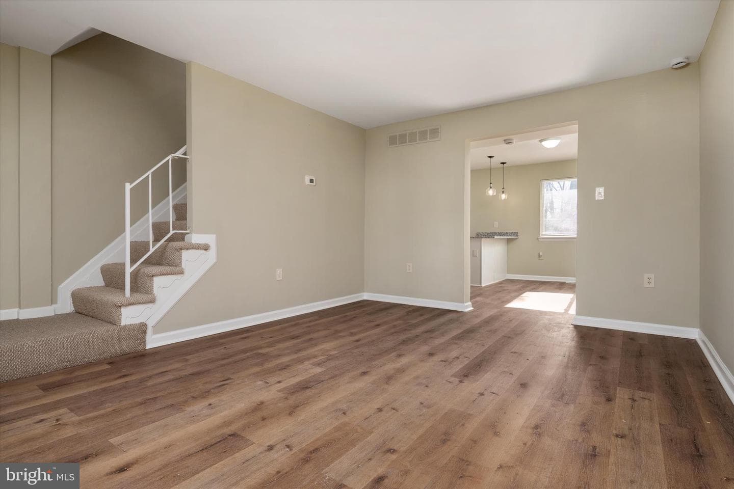 8209 Coatsbridge Court photo 6